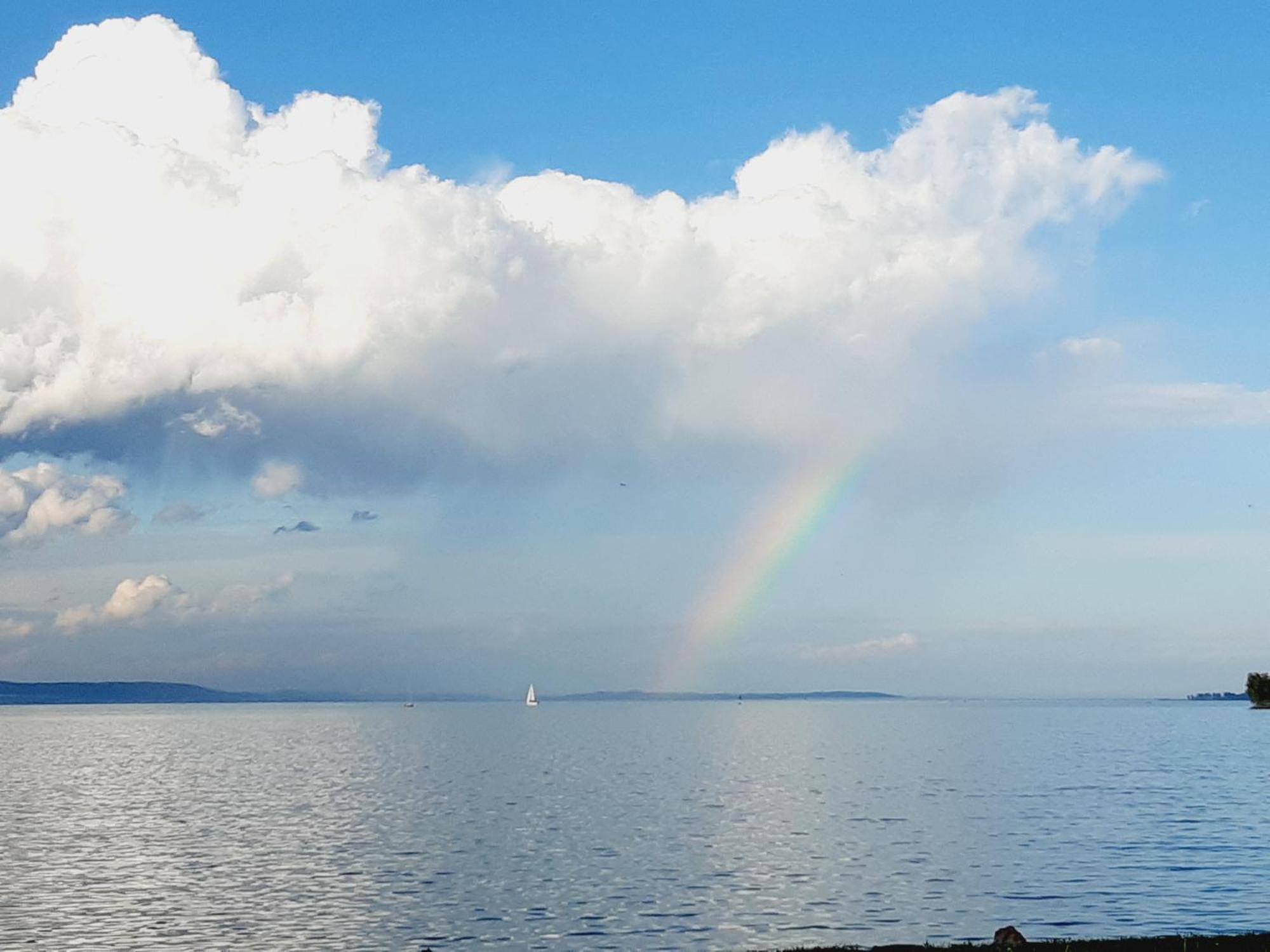Livi Apartman Merevfalu Kerti Medencevel Fonyod Bagian luar foto